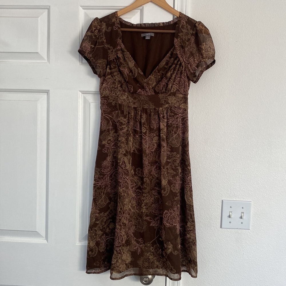 Apt. 9 sweetheart neckline Autumn dress with empire waist.